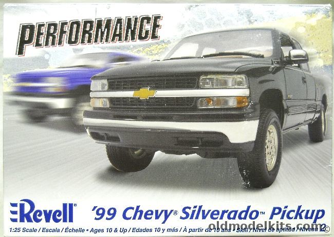 Revell 1/25 1999 Chevrolet Silverado CK Extended Cab Pickup Truck, 85-7646 plastic model kit